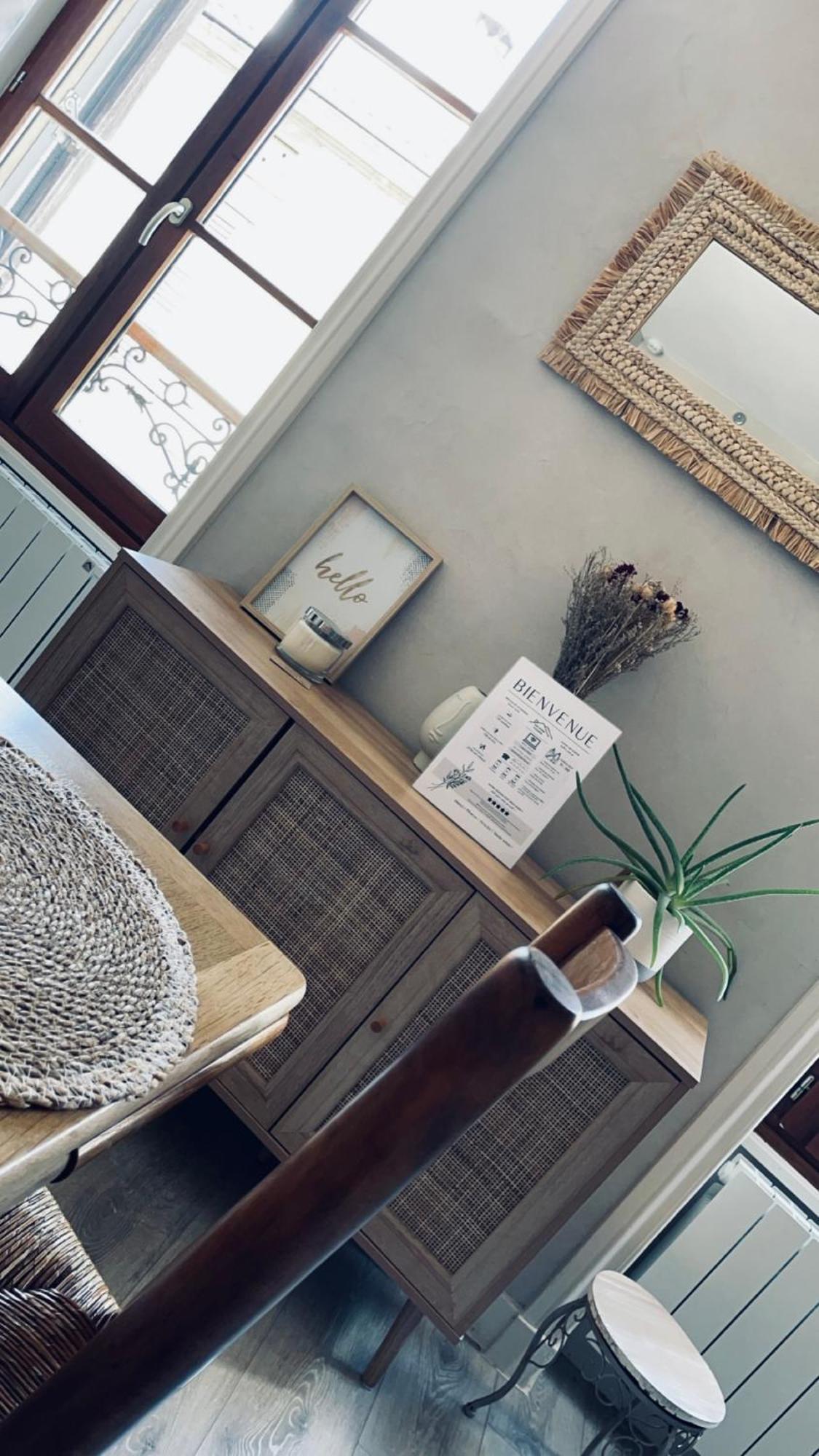Appartement Centre De Charlieu Екстериор снимка